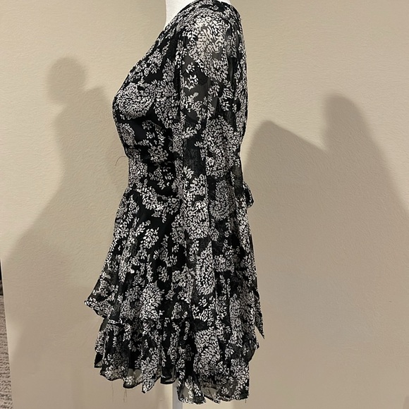 Saints and Secrets Black and White Romper Size Small - Picture 5 of 9